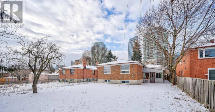 MAIN-451 Kenneth Avenue, Toronto, ON, M2N 4W4 - 24