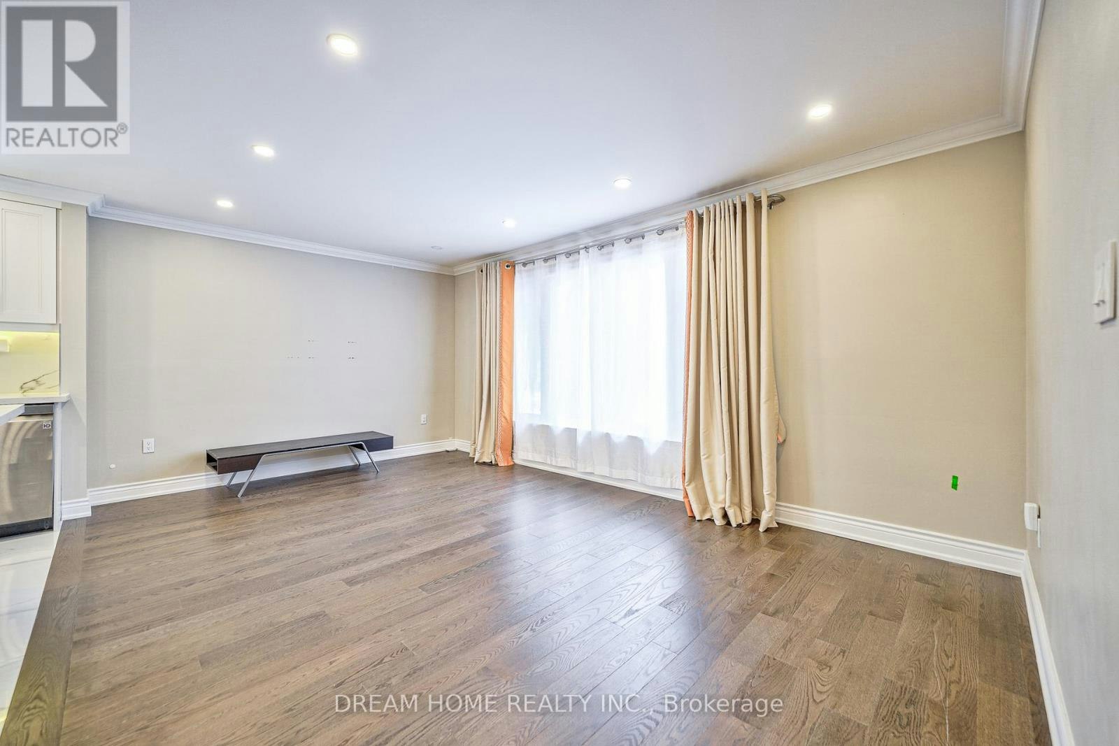 MAIN-451 Kenneth Avenue, Toronto, ON, M2N 4W4 - 7