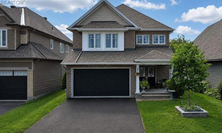 273 Gracewood Crescent