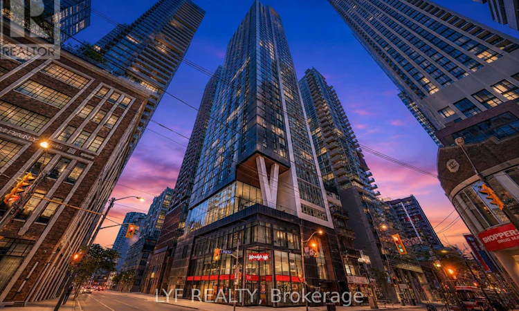 2403-357 King Street W