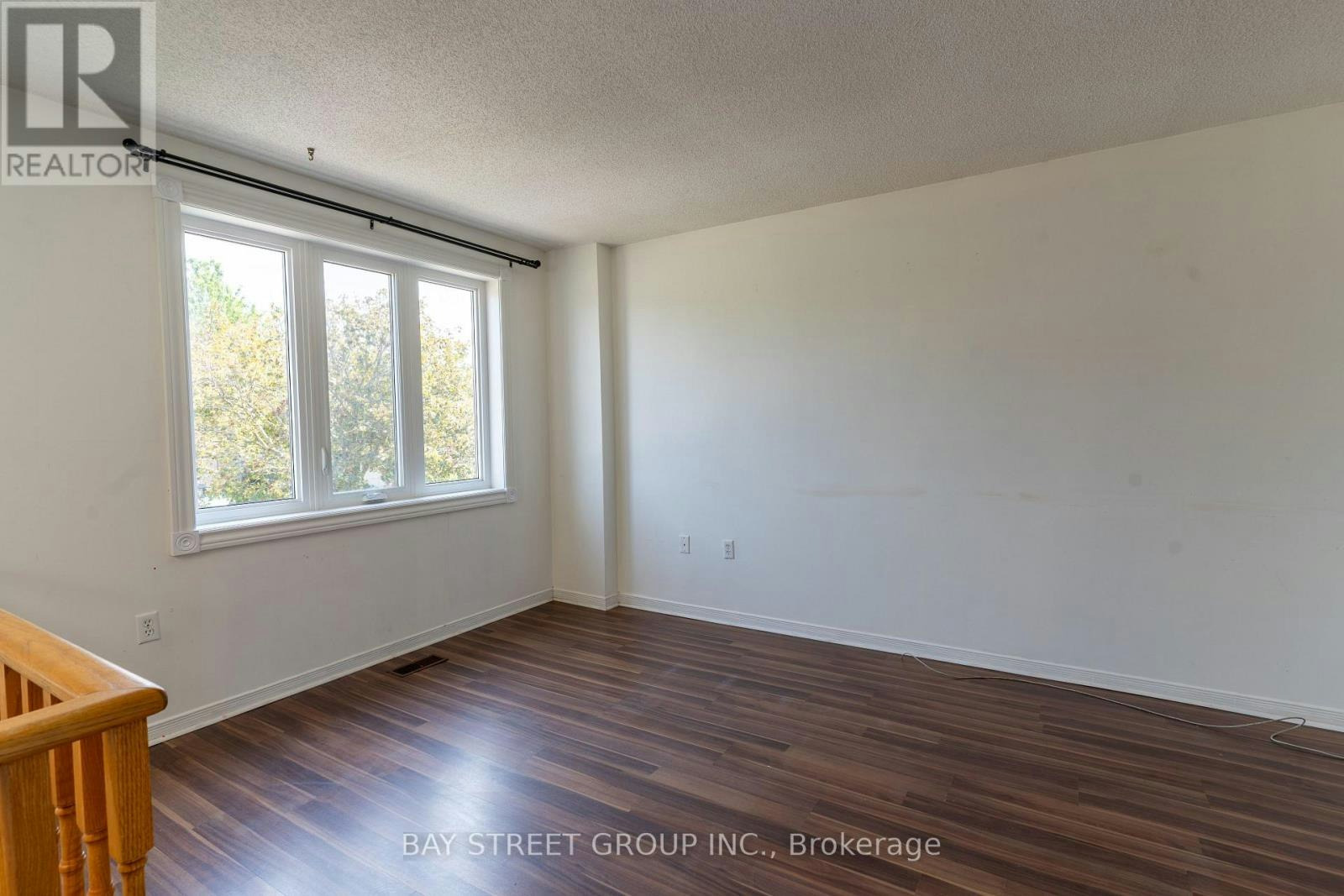 14 Orok Lane, Barrie, ON, L4M 6H4 - 5