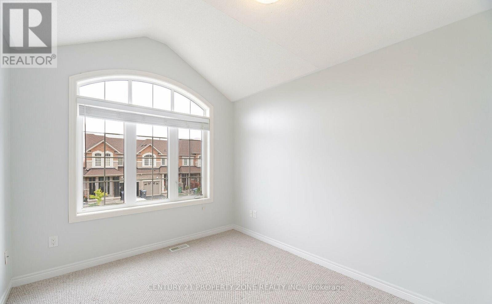 6 Dufay Road, Brampton, ON, L7A 0B5 - 16