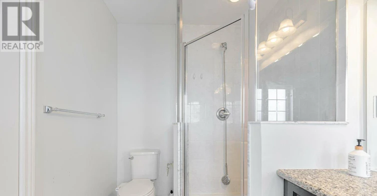 6 Dufay Road, Brampton, ON, L7A 0B5 - 12