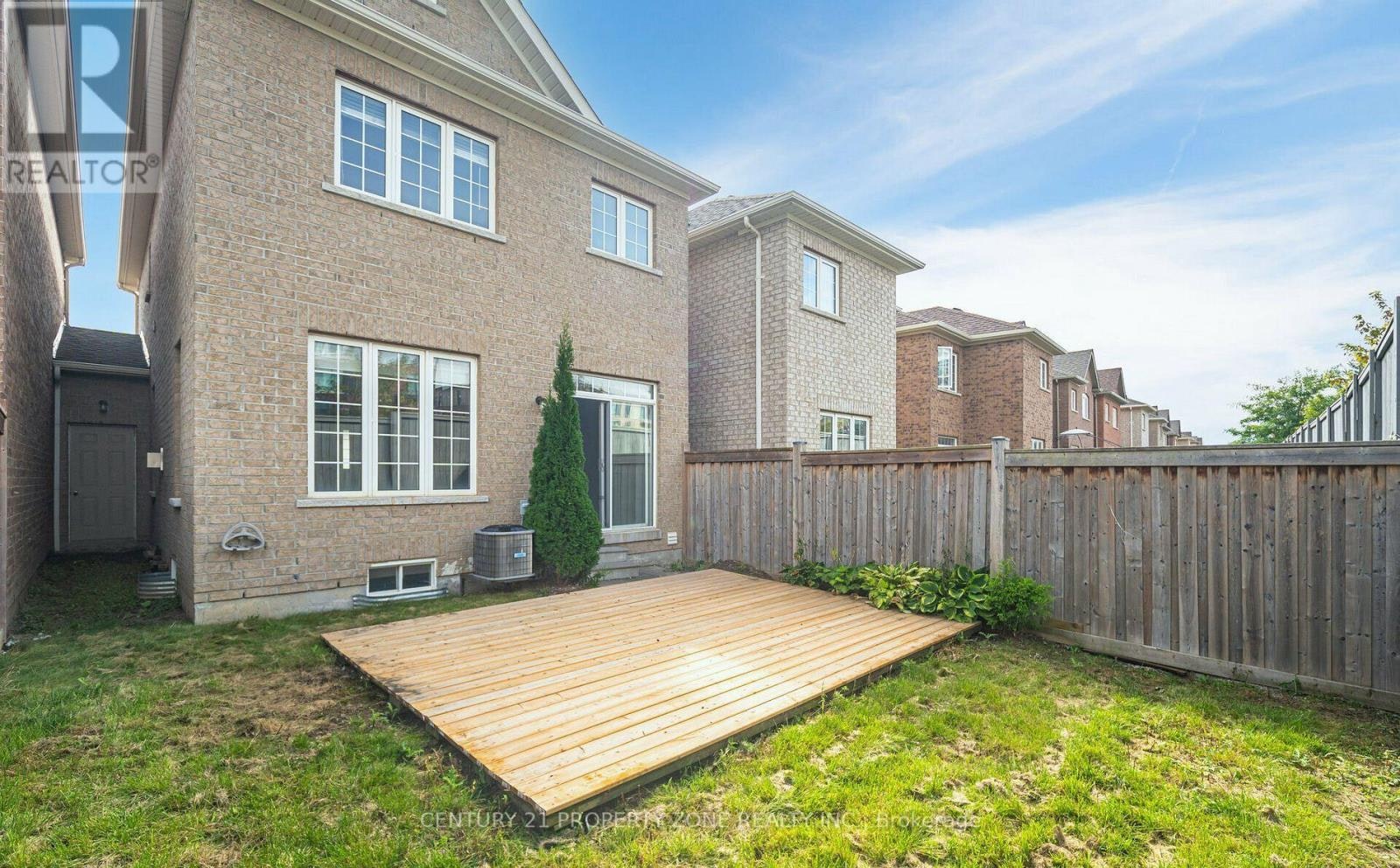 6 Dufay Road, Brampton, ON, L7A 0B5 - 24