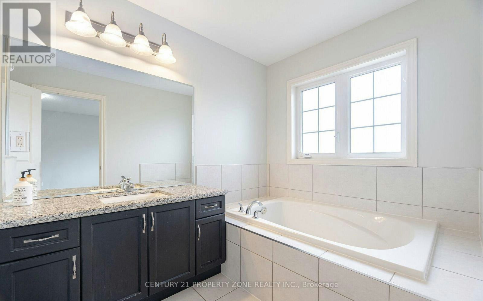 6 Dufay Road, Brampton, ON, L7A 0B5 - 11