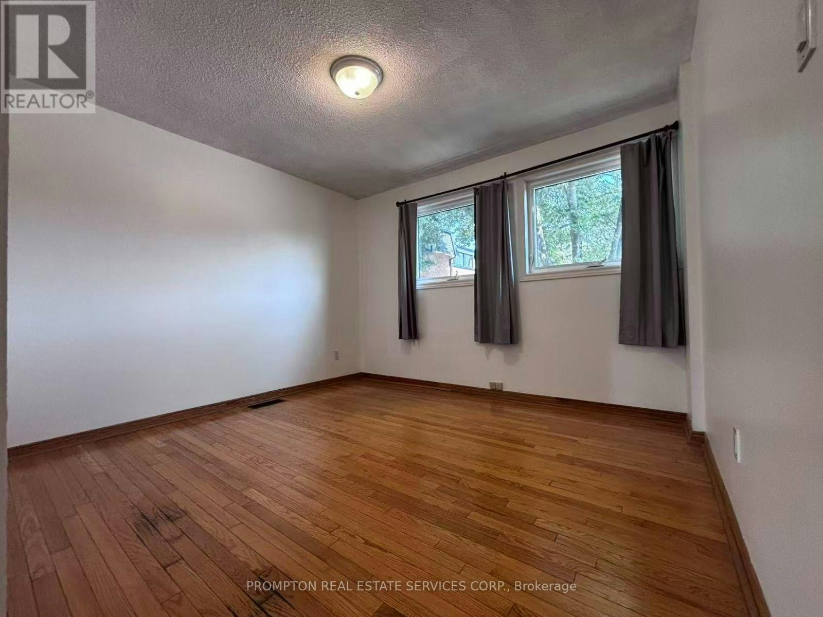 22 Poplar Crescent, Aurora, ON, L4G 3L3 - 8