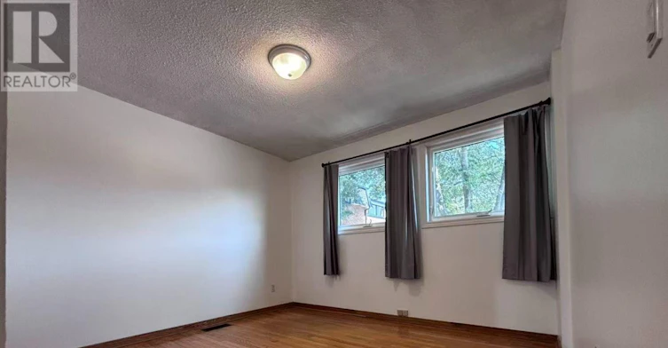 22 Poplar Crescent, Aurora, ON, L4G 3L3 - 8