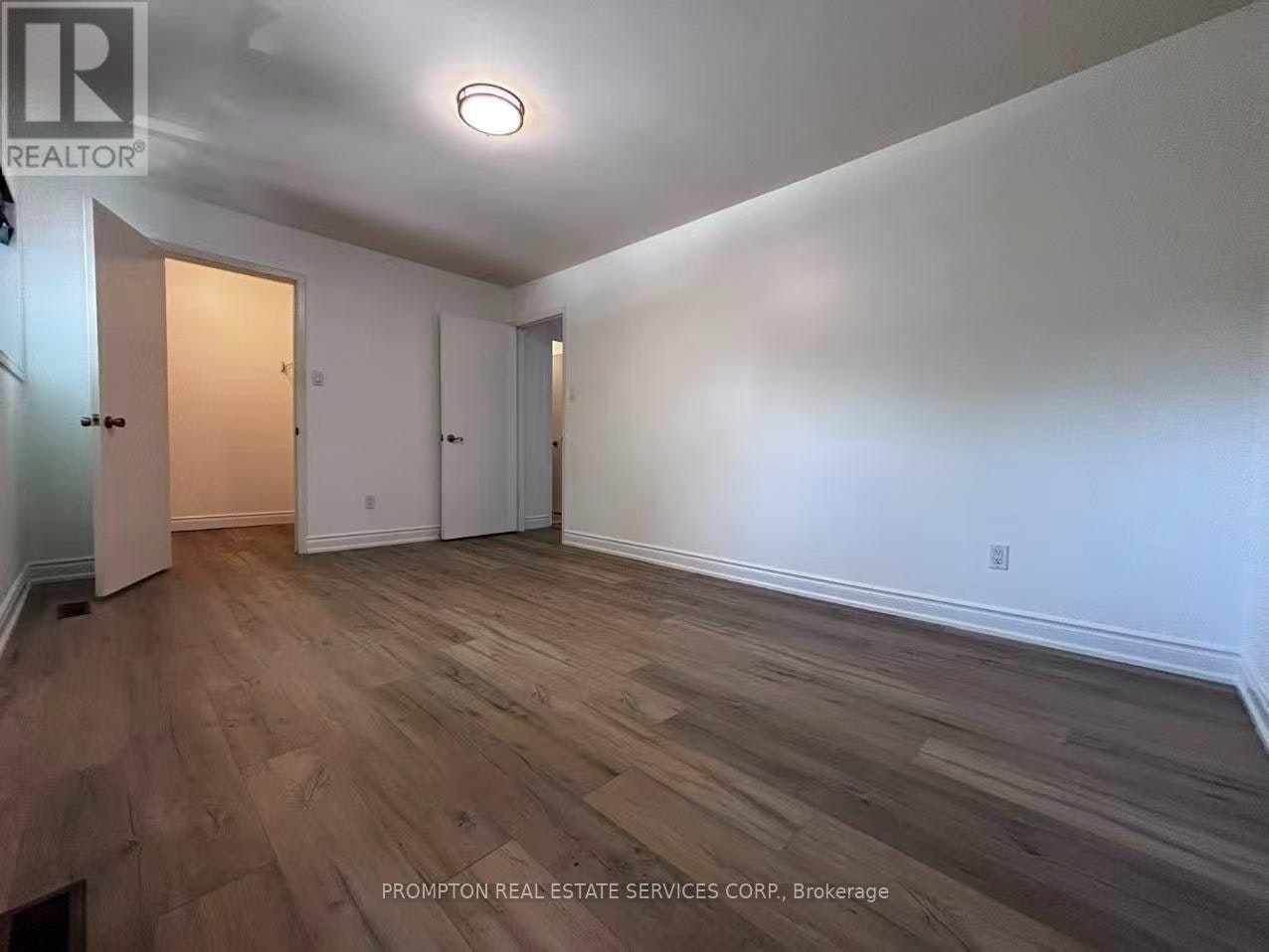 22 Poplar Crescent, Aurora, ON, L4G 3L3 - 16
