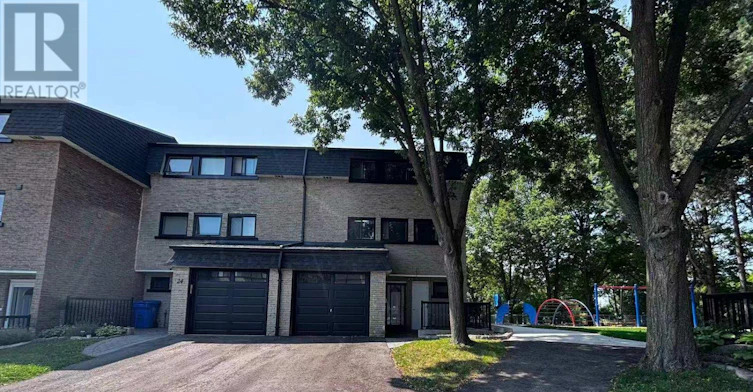 22 Poplar Crescent, Aurora, ON, L4G 3L3
