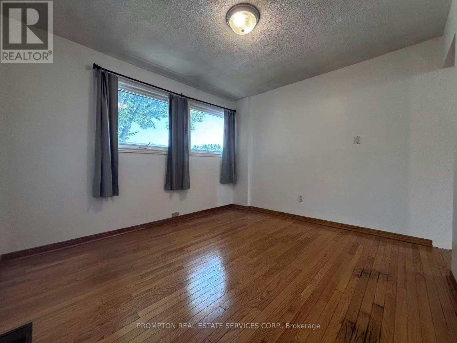 22 Poplar Crescent, Aurora, ON, L4G 3L3 - 9