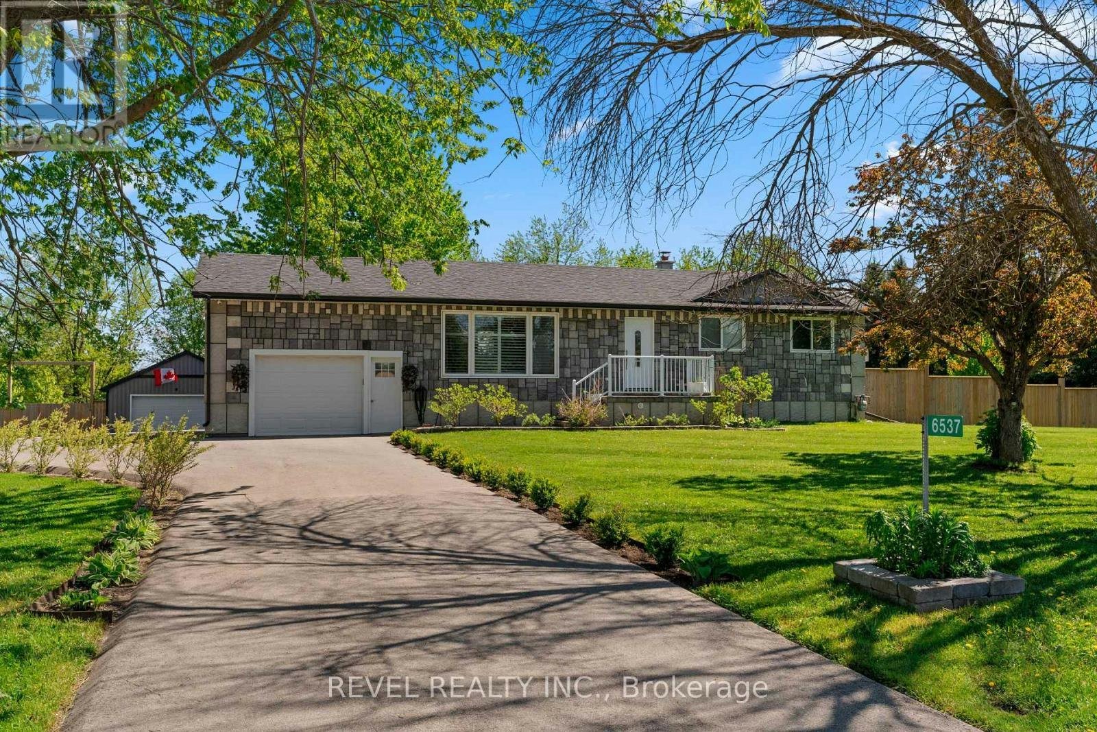 6537-9 County Road, Clearview, ON, L0M 1S0
