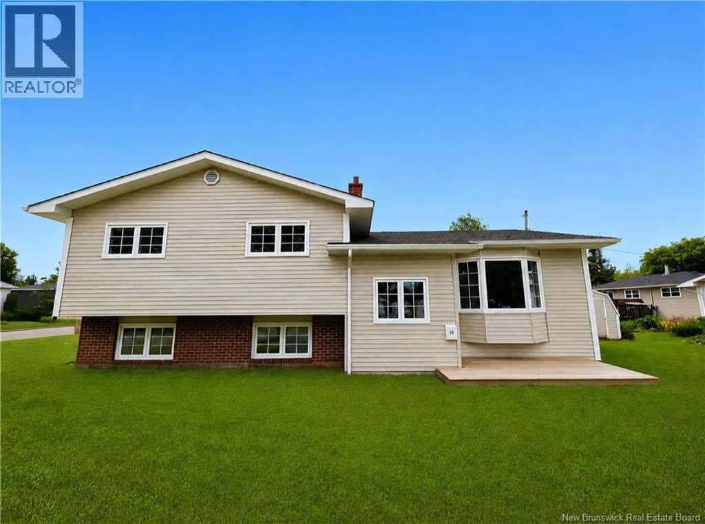11 Pembroke Crescent, Riverview, NB, E1B 3Z9