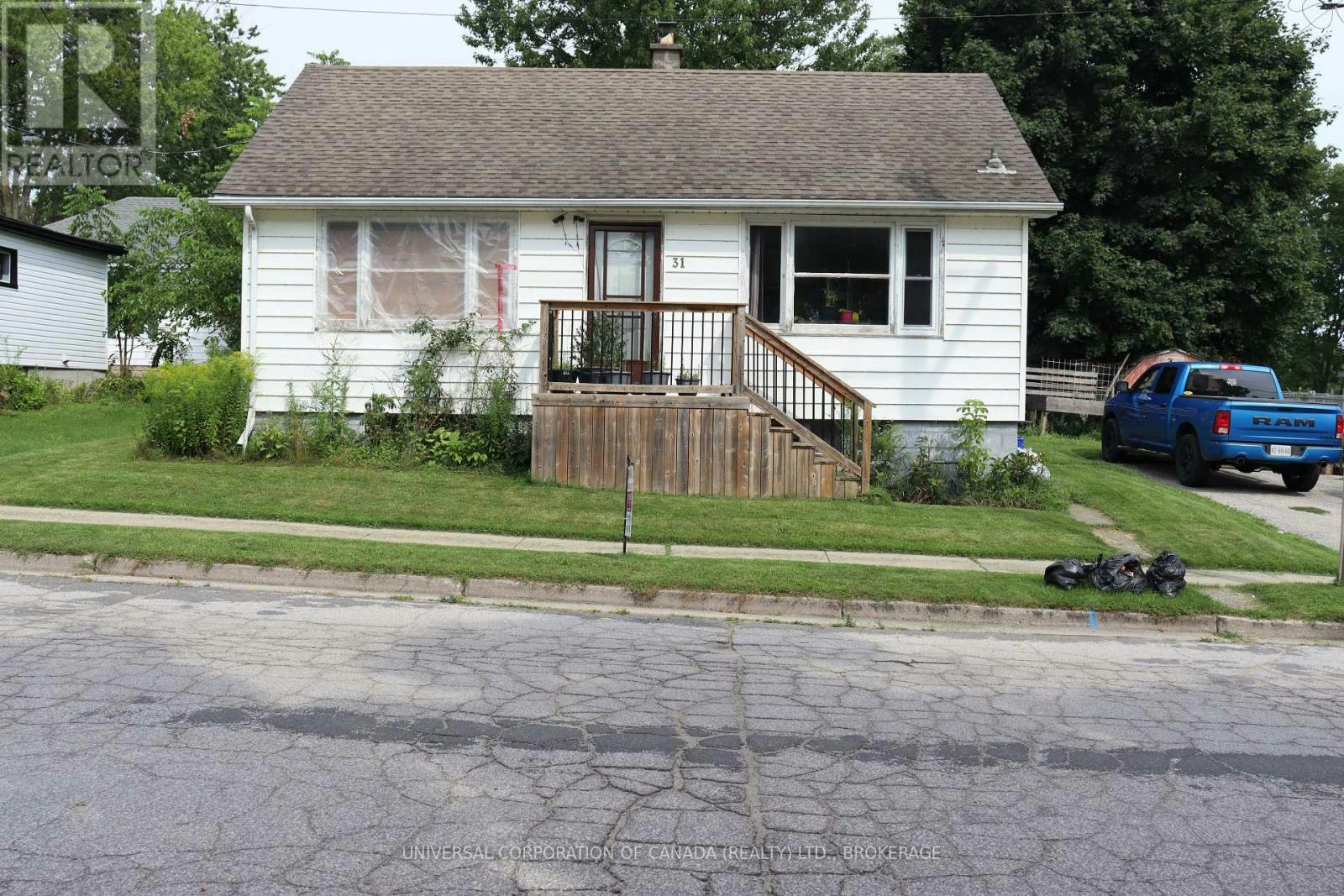 31 Myrtle Street, Aylmer, ON, N5H 2H1