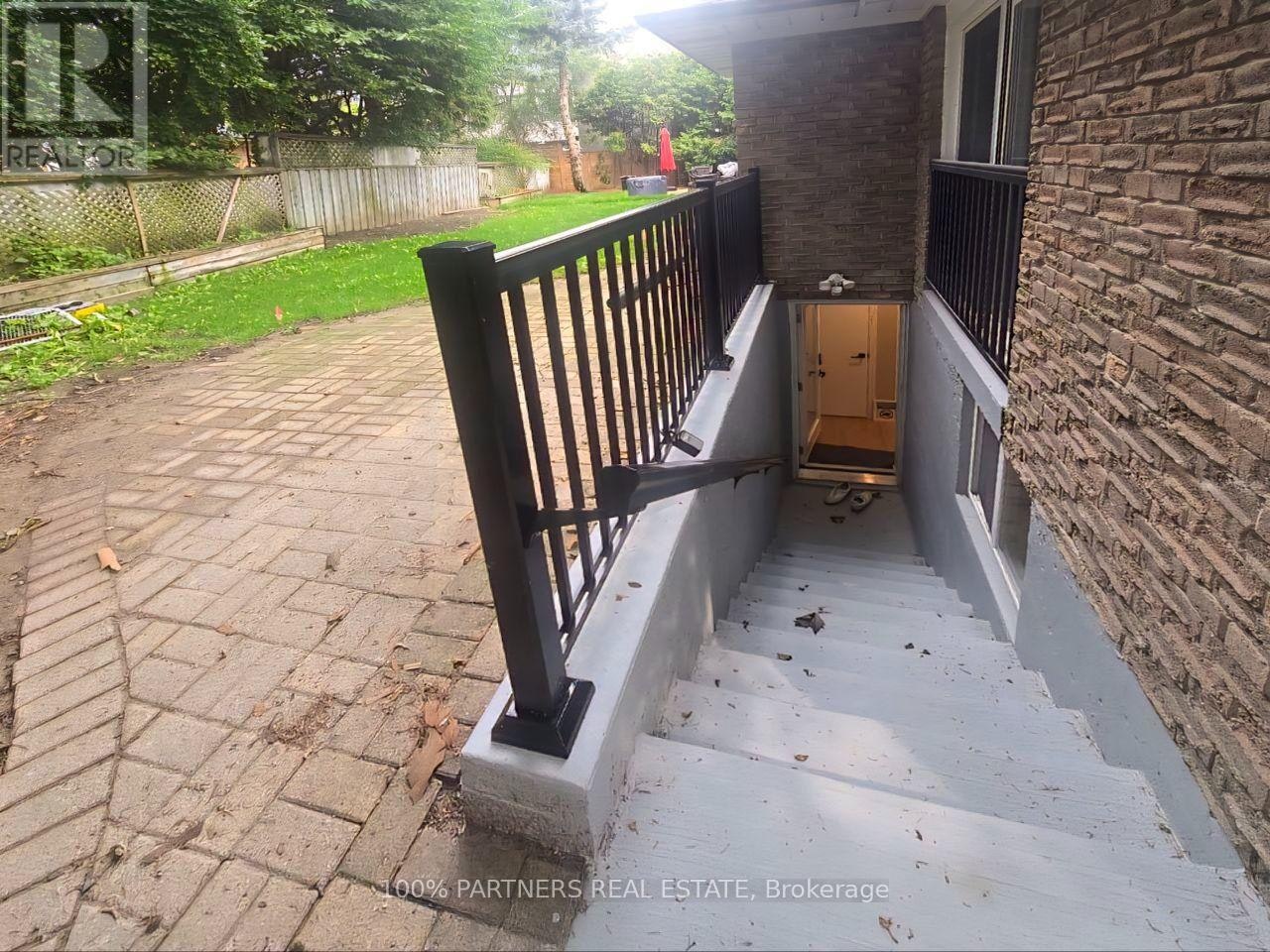 BSMT-244 Burbank Drive, Toronto, ON, M2K 1P8 - 21