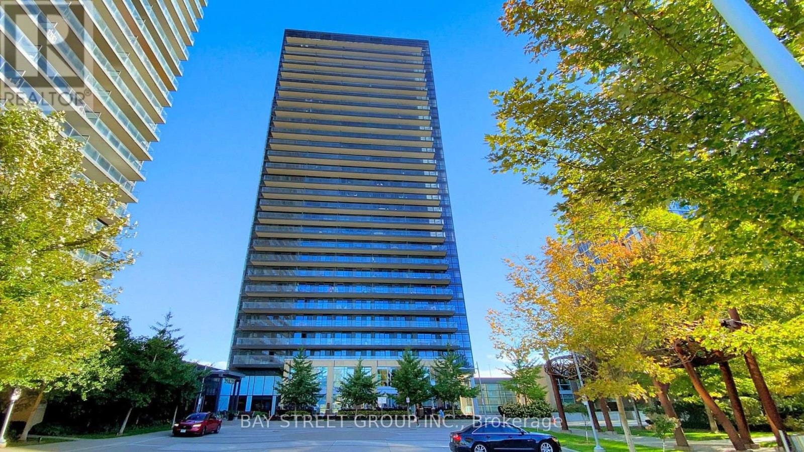 PH02-33 Singer Court, Toronto, ON, M2K 0B4
