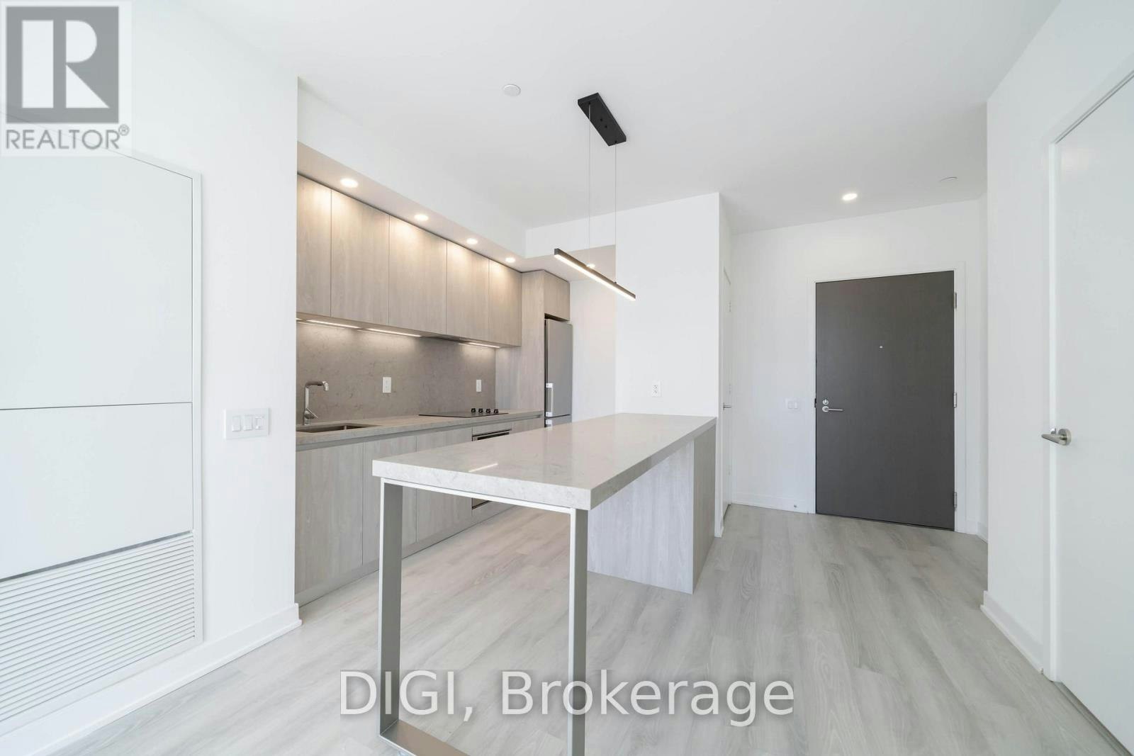 2004-57 Spadina Avenue, Toronto, ON, M5V 0T9 - 4