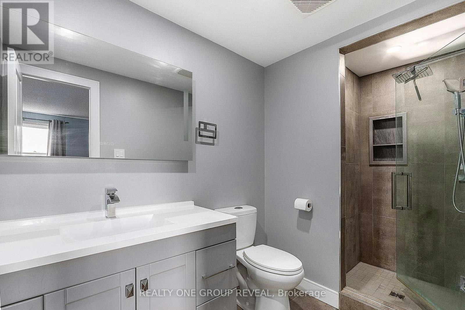 326 Prince Of Wales Drive, Whitby, ON, L1N 6M9 - 26