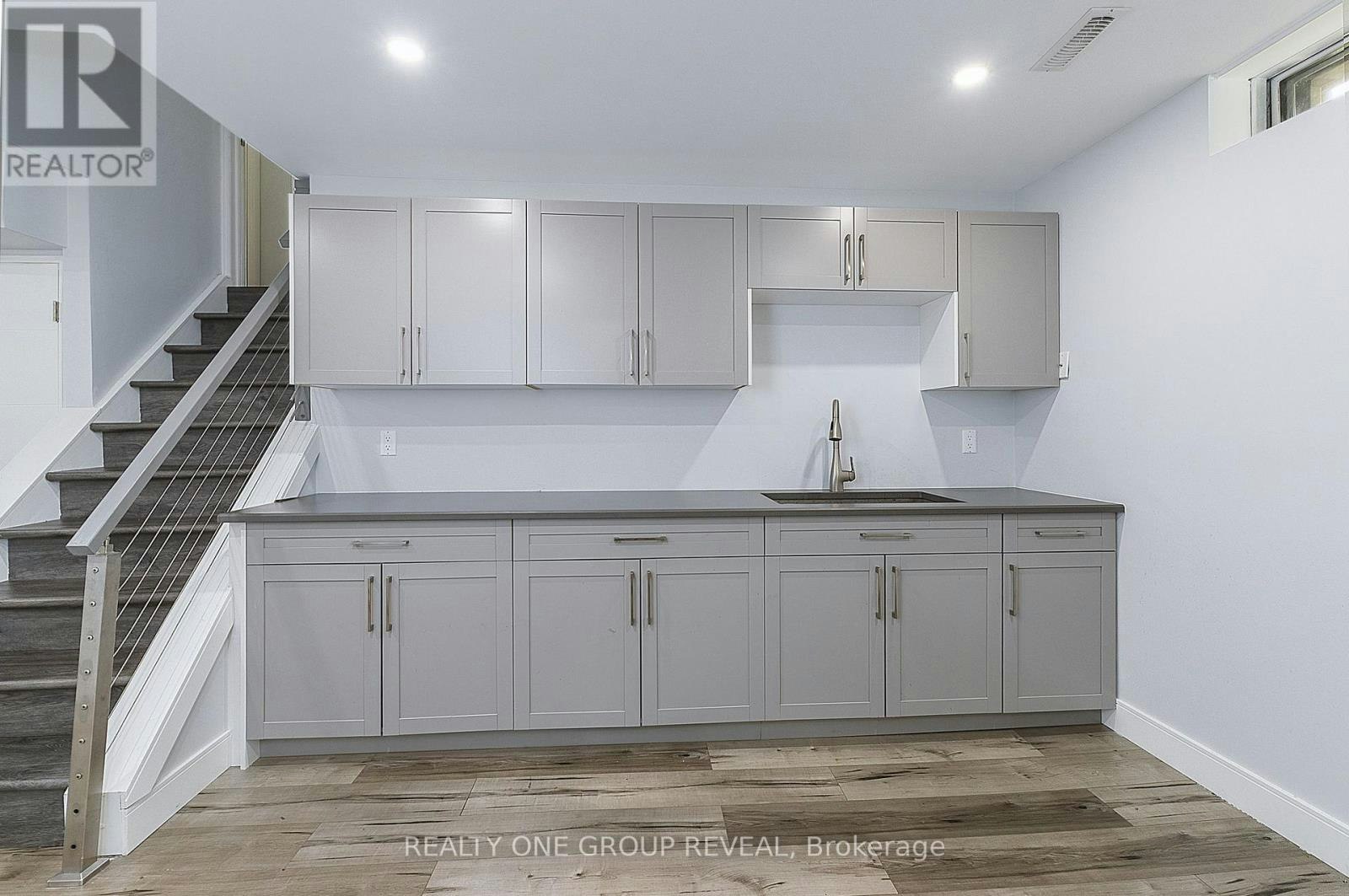 326 Prince Of Wales Drive, Whitby, ON, L1N 6M9 - 19