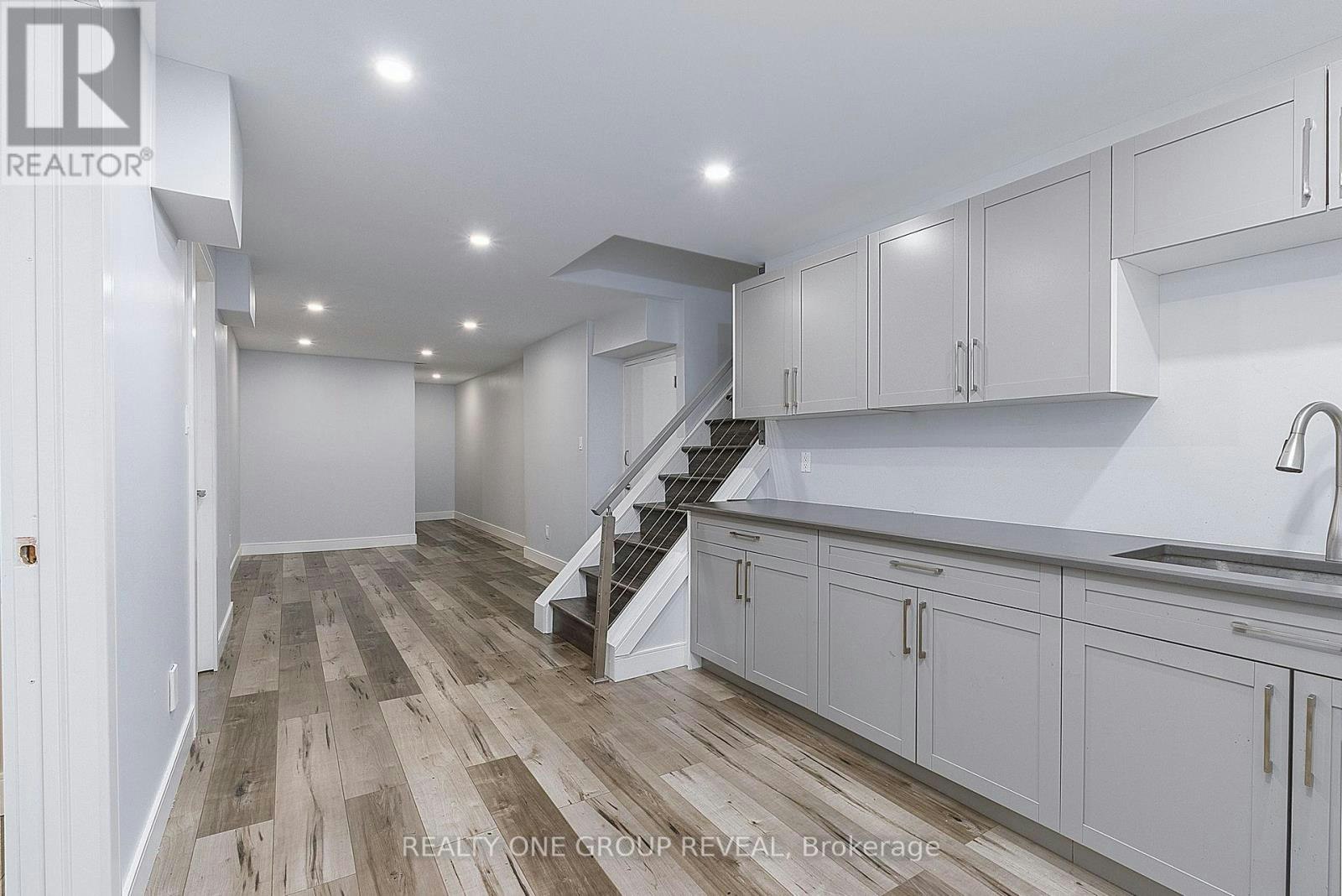 326 Prince Of Wales Drive, Whitby, ON, L1N 6M9 - 17