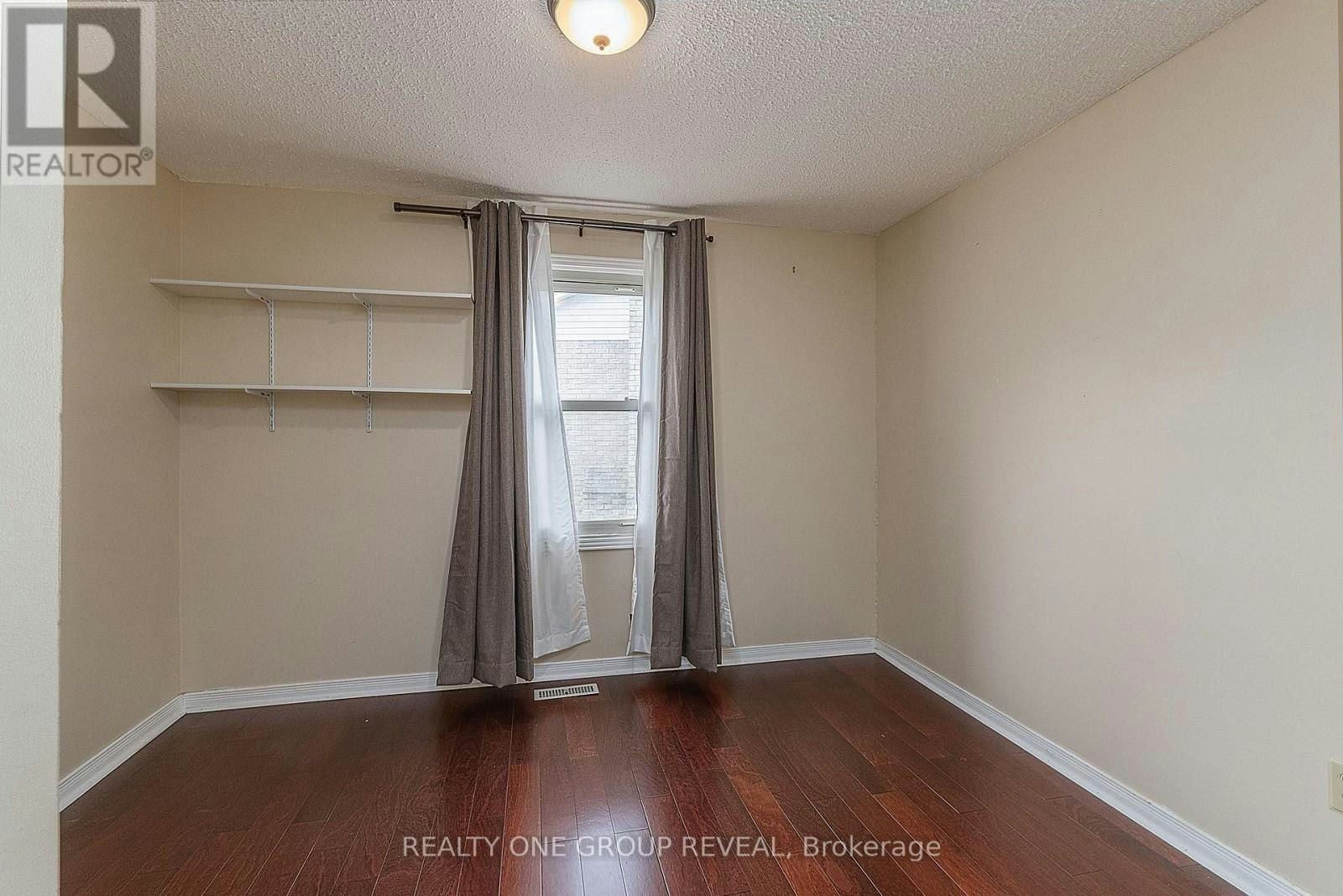 326 Prince Of Wales Drive, Whitby, ON, L1N 6M9 - 28