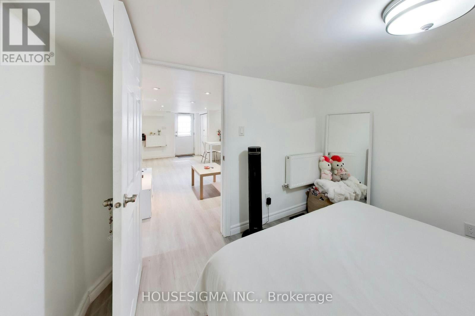 LOWER-152 Linsmore Crescent, Toronto, ON, M4J 4L2 - 10