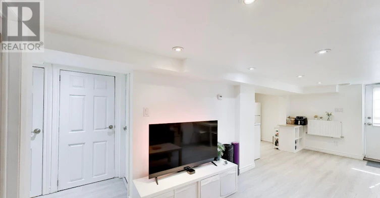LOWER-152 Linsmore Crescent, Toronto, ON, M4J 4L2 - 7