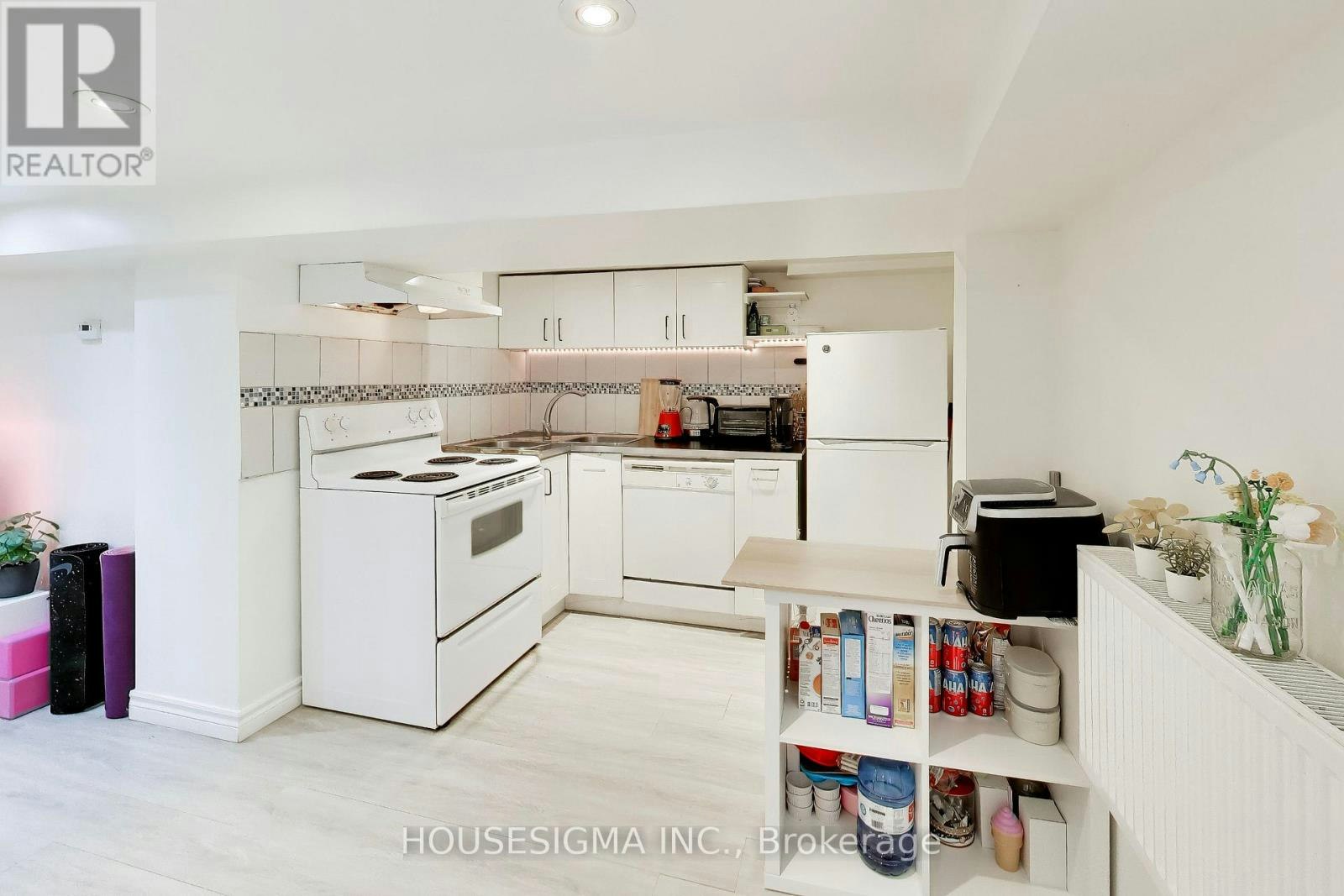LOWER-152 Linsmore Crescent, Toronto, ON, M4J 4L2 - 5