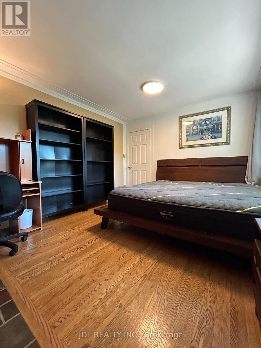 110 Robinson St Street, Markham, ON, L3P 1P1 - 9