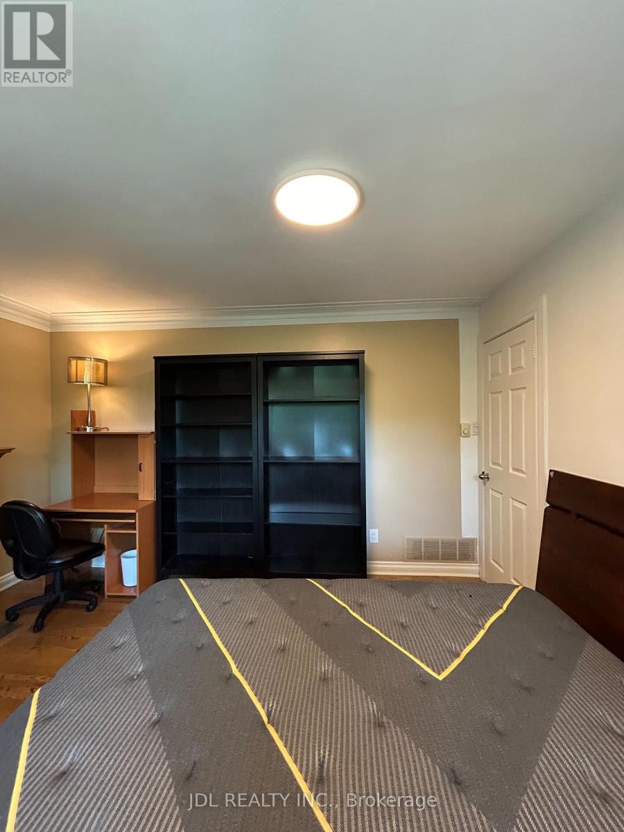 110 Robinson St Street, Markham, ON, L3P 1P1 - 8