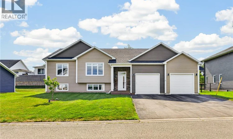 39 Donat Crescent