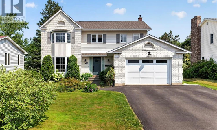 23 Glendale Crescent
