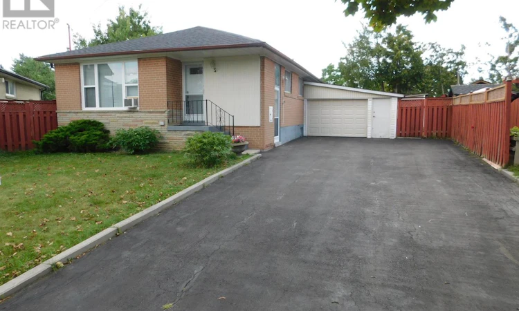 5 Valois Court