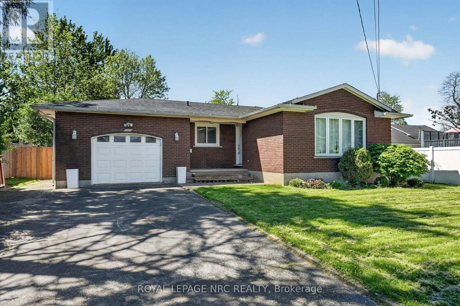 268 Henrietta Street, Fort Erie, ON, L2A 2K7 - 2