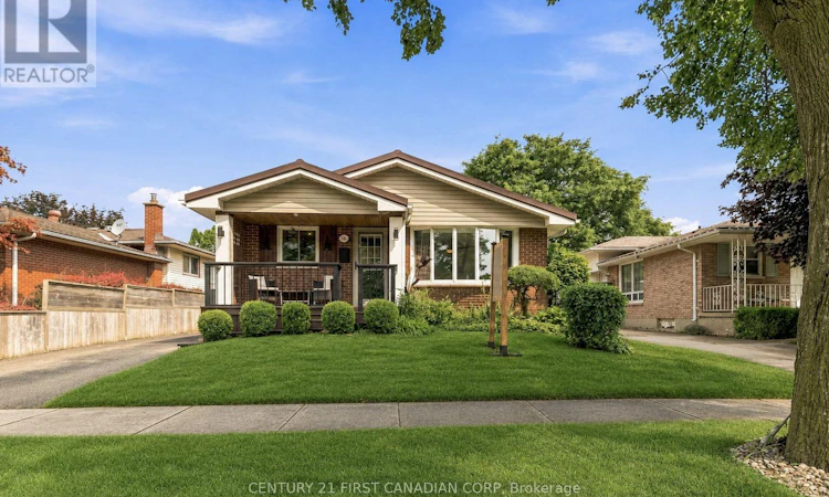 14 Alayne Crescent