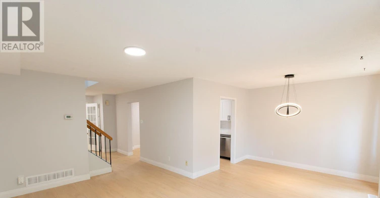 7-710 Coronation Avenue, Ottawa, ON, K1G 4G7 - 8
