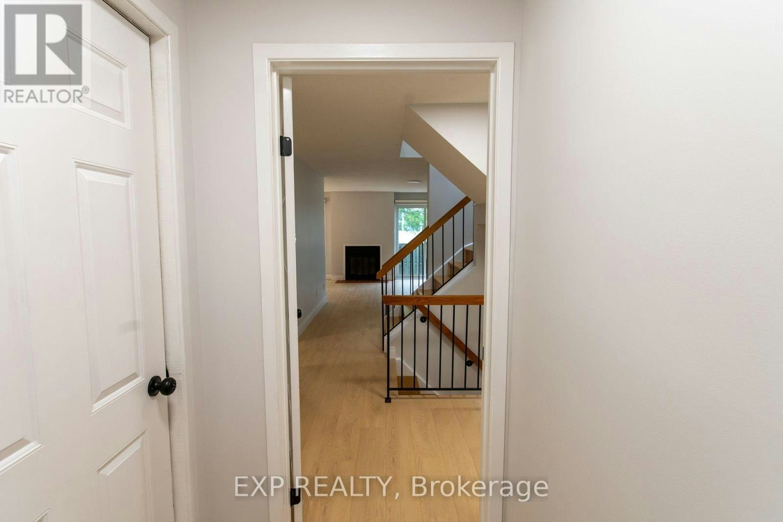 7-710 Coronation Avenue, Ottawa, ON, K1G 4G7 - 2