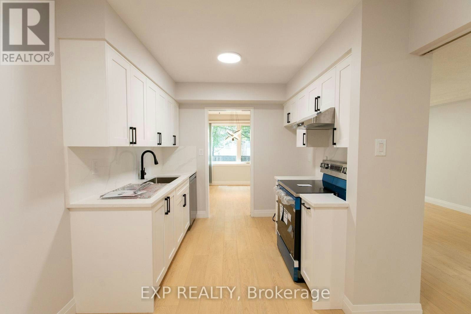 7-710 Coronation Avenue, Ottawa, ON, K1G 4G7 - 11