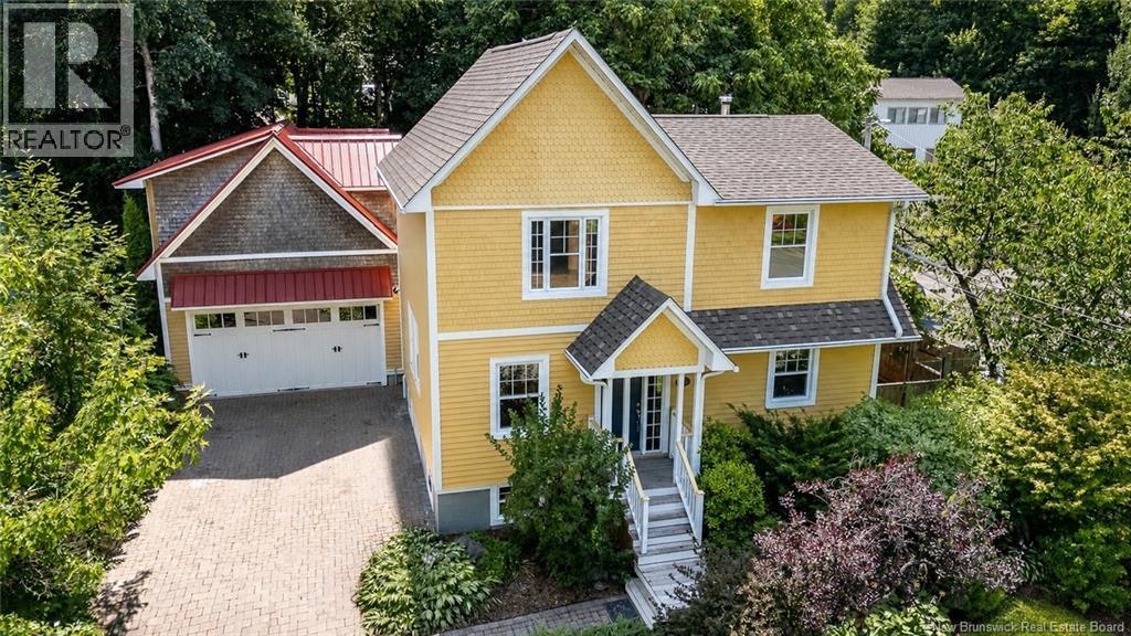 304 Connaught Street, Fredericton, NB, E3B 2B4