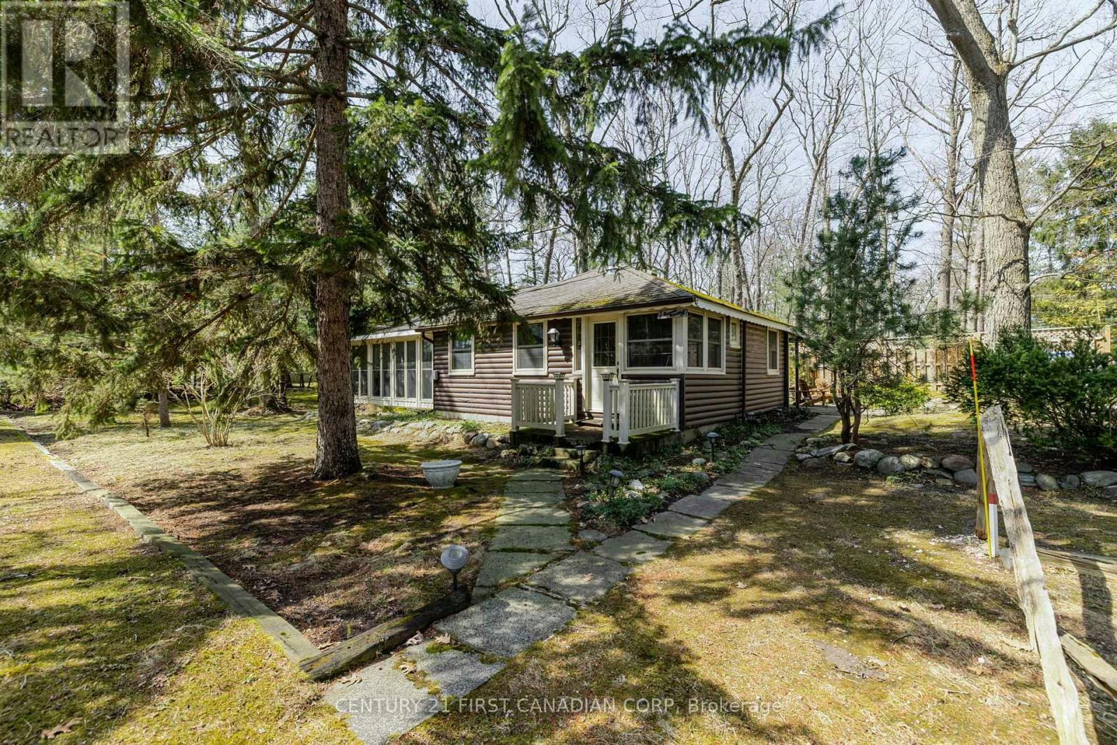 47 Heaman Crescent, Lambton Shores, ON, N0M 1T0