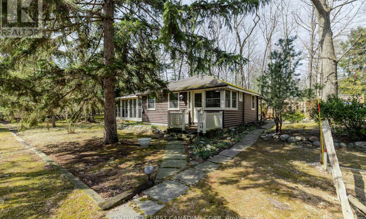 47 Heaman Crescent