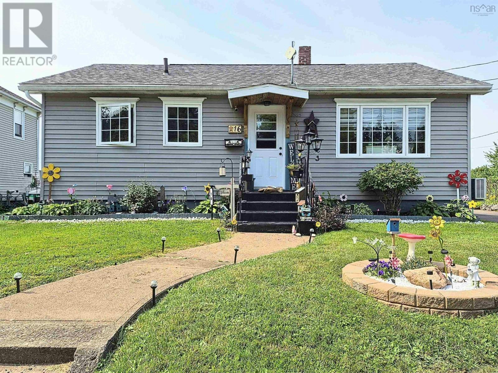 16 Copp Avenue, Amherst, NS, B4H 2T4