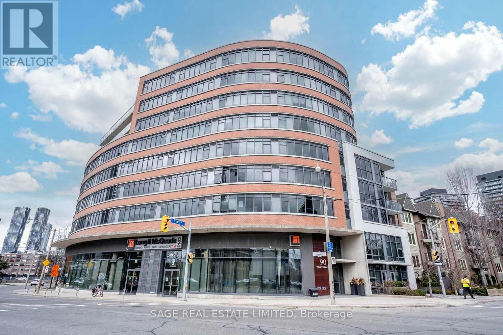 305-90 Trinity Street, Toronto, ON, M5A 0E4