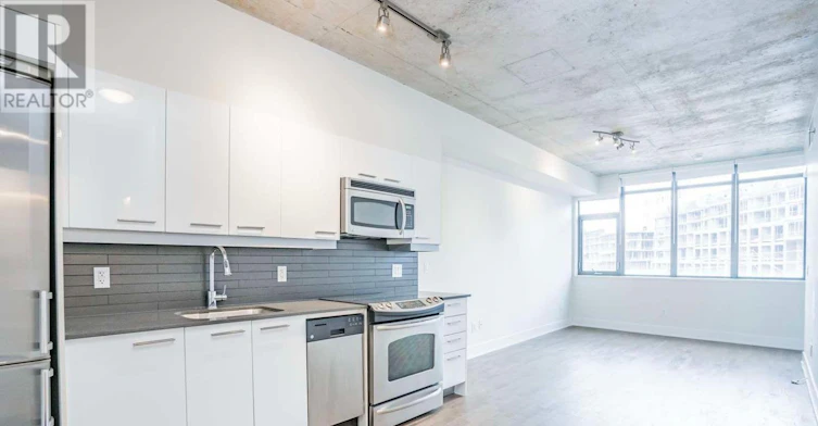 305-90 Trinity Street, Toronto, ON, M5A 0E4 - 4