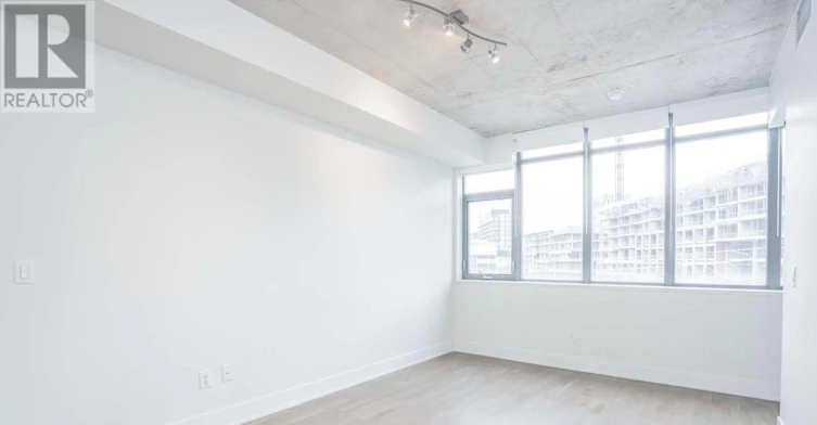 305-90 Trinity Street, Toronto, ON, M5A 0E4 - 6