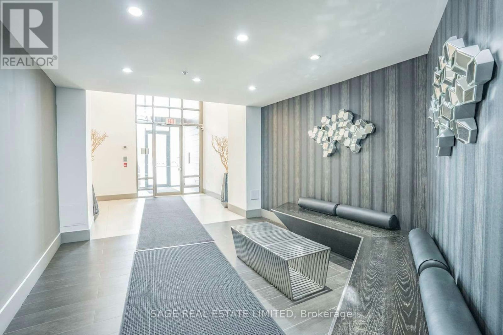305-90 Trinity Street, Toronto, ON, M5A 0E4 - 3
