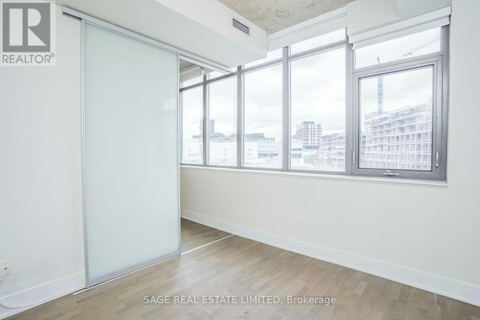 305-90 Trinity Street, Toronto, ON, M5A 0E4 - 12