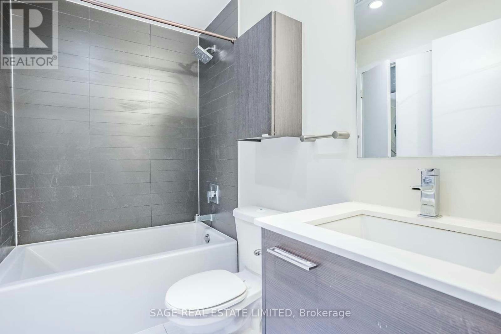 305-90 Trinity Street, Toronto, ON, M5A 0E4 - 17