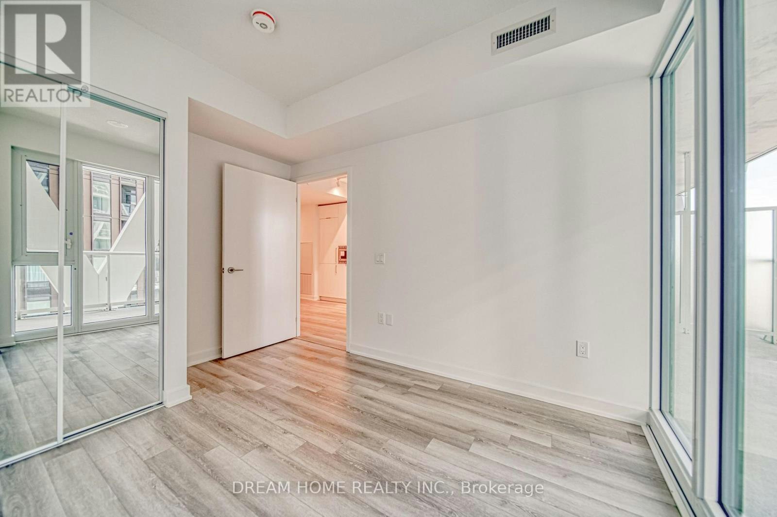 1921-230 Simcoe Street, Toronto, ON, M5T 0G7 - 16
