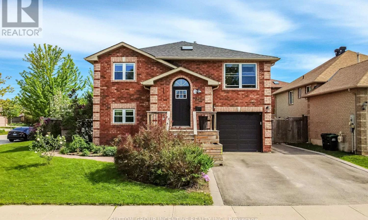 2 Hewitt Place