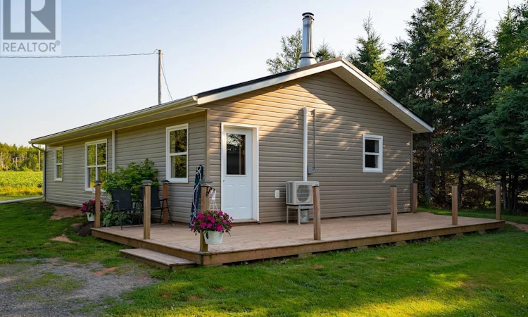 35 Harbour Road
